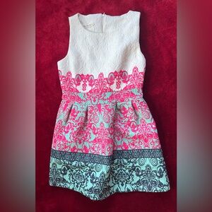 Vintage Brocade Print size 6 Sleeveless Dress with Pink and Blue Patterns
